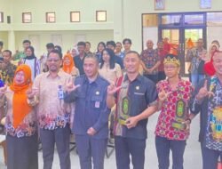 Disarpus Kutai Barat Bedah Buku ‘Ritual Beliatn Sentiu’ Karya Emanuel