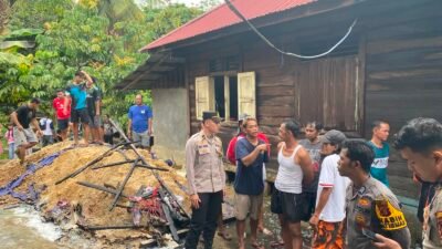 Isi Pertalife dekat Dapur, Rumah dan Kendaraan di Purworejo Rusak Terbakar