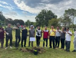 Atasi Suhu Ekstrim, Pemkab Tanam Ratusan Pohon di Taman Kota Sendawar