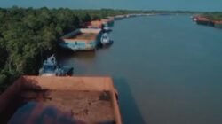 DAS Mahakam Kecil-Dangkal-Kabut, Kapal Karam di Muara Pahu, Kini “Ancam Keselamatan”