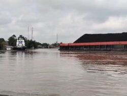 Ketika Kemarau Menyempitkan Sungai, Ruang Hidup Masyarakat Mahakam Ikut Terdesak