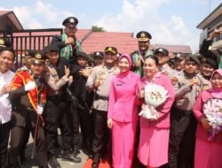 Tiga Personel Polres Kutai Barat Dilepas dalam Tradisi Wisuda Purnabakti, Kapolres: Biasakan yang Benar