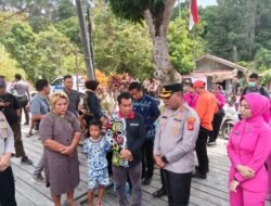 Kapolres Salurkan Bantuan bagi Korban Longsor di Muara Bunyut