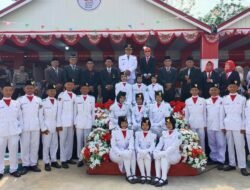 Pengibaran Bendera Merah Putih dan Detik-detik Proklamasi Dilanjutkan Pawai Pembangunan di Muara Pahu