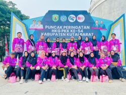 TP PKK Muara Pahu Ikuti Fun Walk Puncak HKG PKK ke-54 di Kutai Barat
