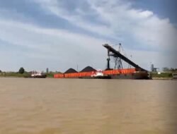 Nelayan Muara Pahu Akan Ambil Peran Jasa Pandu Ponton Batubara DAS Mahakam