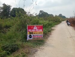 Jalan Rusak di Muara Beloan, Kepala Kampung Imbau Pengendara Lebih Berhati-hati
