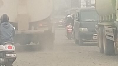 Kabut Asap Karhutla Makin Pekat di Kutai Barat, Mana Masker Gratis ?